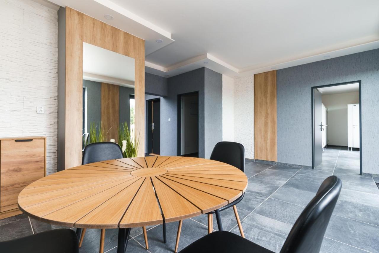 Apartman Ski Plesivec 阿贝尔塔米 外观 照片